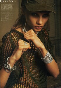 filevoguemars20100123_skalty.thumb.jpg.72d609d697410bf88aad8fd7c7e4c488.jpg
