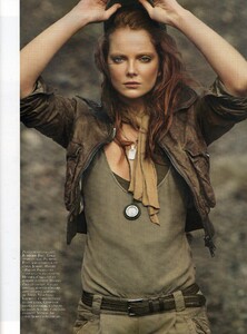filevoguemars20100149_skalty.thumb.jpg.261e37a2292c85bccece8b4c7c3d3881.jpg