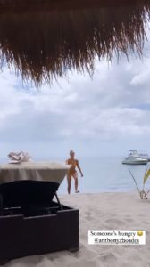 goldenbarbie_98860743_2788772284719466_2007035553450947047_n-00.00.01.446.png