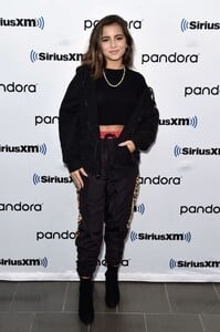 isabela-moner-at-siriusxm-radio-in-new-york-10-07-2019-0.thumb.jpg.56b4aafac56018f005d2c3df15dbdcea.jpg