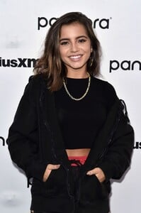 isabela-moner-at-siriusxm-radio-in-new-york-10-07-2019-4.thumb.png.ff5515d141c2b574a5b2dc59b7909165.png