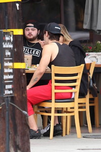 josie-canseco-and-bryce-hall-spotted-out-having-dinner-at-toast-la-in-west-hollywood-california-160421_5.thumb.jpg.31f85d3e00a7a2d83f24e9b2655f2526.jpg