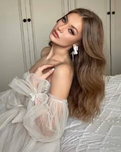 julievinobridal_175149505_1415025278832800_1333843360137860965_n.jpg
