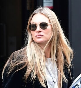 kate-moss-out-and-about-in-london-04-22-2021-6.jpg