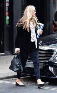 kate-moss-out-and-about-in-london-04-22-2021-7.jpg