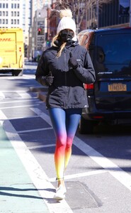 kelly-bensimon-in-colorful-spandex-jog-around-manhattan-s-downtown-area-03-02-2021-5.jpg