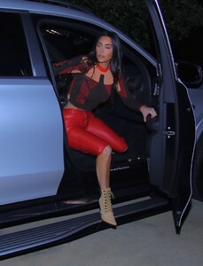 kim-kardashian-in-flame-red-pants-west-hollywood-03-31-2021-2.jpg