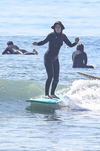 leighton-meester-malibu-03-31-2021-7.jpg