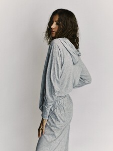 long-sleeve-hoodie-t-shirt-heather-grey-shirts-eterne-536508.thumb.jpg.dcb051d20c503dbc1529f93b8affa546.jpg