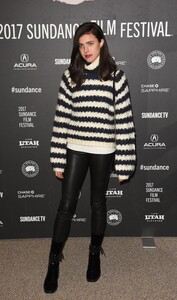 margaret_qualley_attends_the_novitate_premiere22.jpg