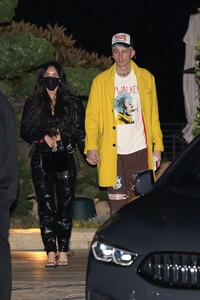 megan-fox-and-machine-gun-kelly-out-for-dinner-at-nobu-in-malibu-04-22-2021-0.jpg