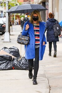 nicky-hilton-out-in-new-york-04-12-2021-6.jpg