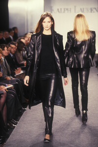 ralph-lauren-fw-1997-5.thumb.jpg.97a0974729ede190457d23125f62377f.jpg