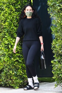 rumer-and-scout-willis-leaves-pilates-class-in-west-hollywood-04-14-2021-1.jpg