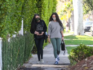 rumer-willis-and-demi-moore-out-in-los-angeles-04-05-2021-3.jpg