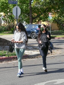 rumer-willis-and-demi-moore-out-in-los-angeles-04-05-2021-8.jpg