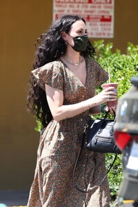 rumer-willis-in-floral-sundress-la-03-31-2021-3.jpg