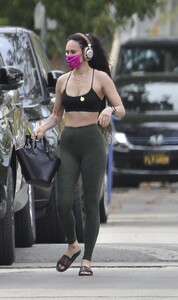 rumer-willis-leaves-a-gym-in-west-hollywood-04-12-2021-5.jpg