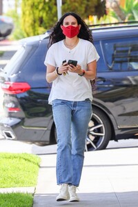 rumer-willis-with-her-new-puppy-in-los-angeles-04-06-2021-0.jpg