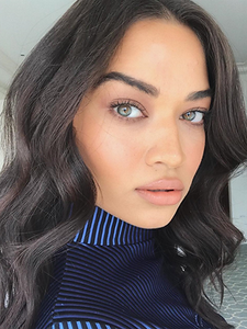 shanina1.thumb.png.c16e8df23ee0942cabe4f0fdfb389dc1.png