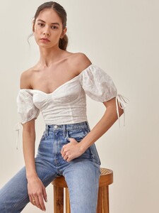 skylark-top-white-1.jpeg