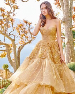 sophiecouture_164159156_499147194585222_8026473583152590066_n.jpg
