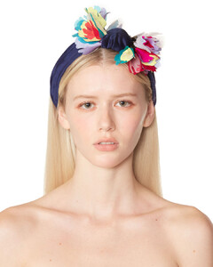 thlook8-copy.jpg