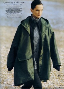 uk_vogue_nov_1991_13.thumb.jpg.0781f4b2d35f6740b47d767209d03baa.jpg