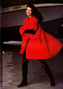 vogue_uk_oct_1988_55.thumb.jpg.25a534a3b8fa56178670663baf57e5ed.jpg