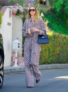 whitney-port-out-and-about-in-studio-city-03-29-2021-2.jpg