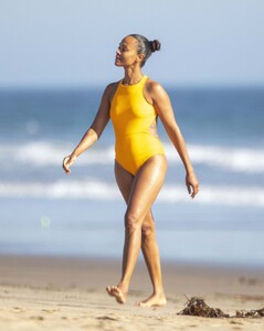 zoe-saldana-in-swimsuit-at-a-beach-in-malibu-09-06-2020-15.jpg