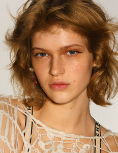04-DAVID-FERRUA-VOGUE-GR-.jpg