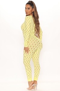 05-06-21Studio2_ME_KP_11-30-42_30_KSJ4380_Yellow_7033_NT.jpg