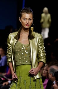 1029437654_EmanuelUngaro2000WomenRTW13.thumb.jpg.00cc9955aac2618eefd694fc41f9be65.jpg