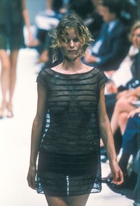 1035731686_Krizia1998WomenRTW10.thumb.jpg.6f536477ceeb3d7f840b7e6a9e746fa0.jpg
