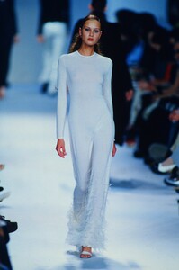 1047458361_celine-fw-1999(2).thumb.jpg.e8f283bf2857dba50dde65bff1be0048.jpg