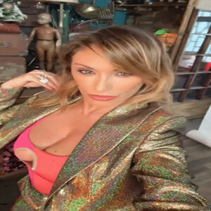 Sabrina Salerno gif imagen (19).jpg