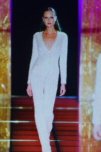 1083414351_atelier-versace-fw-1999(5).thumb.jpg.e7d261c9e196813cfcc2827c97cc6000.jpg