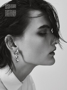 Vogue Italia – Maggio 2021-page-006.jpg