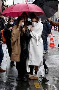       Lil150521BZNimage103.jpg