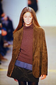 1228267490_hugo-boss-fall1999(1).thumb.jpg.bbdfaf8019c797601bfe980392704b61.jpg