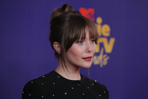       liz160521BZNimage101.jpg
