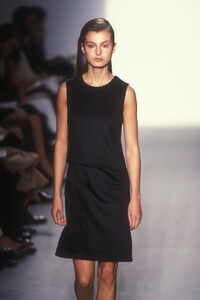 1266453785_CalvinKlein1997WomenRTW71.thumb.jpg.d3c8ab802ef373989fdb1710b9b3087a.jpg