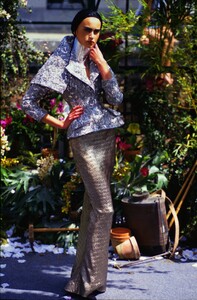 1319863218_christian-dior-hc-fw-1997(1).thumb.jpg.2015f0b35be80f023262a2dd38236a45.jpg