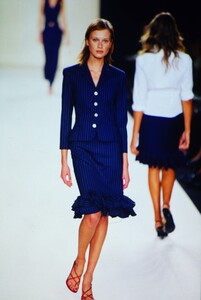 1478601142_ralph-lauren-ss-2000(6).thumb.jpg.d46f2ebf661ee60bf626d764a4aba044.jpg