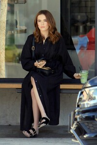       zoe260521BZNimage110.jpg