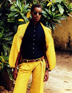1533654502_MarieClaireJapon3-89(13).thumb.jpg.13572304f32c3d90cff771039979ec9e.jpg