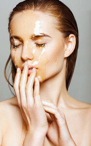 Honey for glowing skin 2.jpg