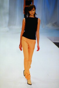 1606556866_paco-rabanne-ss-2000(9).thumb.jpg.af17bb51c617232bba9f48b4c1dd7bd3.jpg