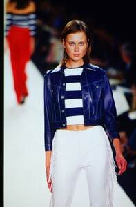 1613777590_ralph-lauren-ss-2000(13).thumb.jpg.ed3eaf0d81fd9bd98f6d3783a5e1cfe1.jpg